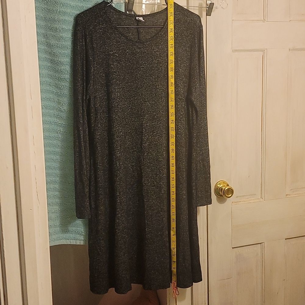 Nwot, Old Navy SzLg, Gray Long sleeved dress 👗 midi.stretchy comfy adorable